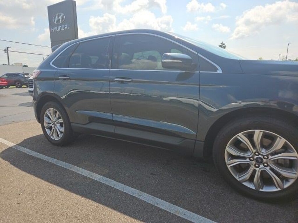 Used 2022 Ford Edge Titanium SUV