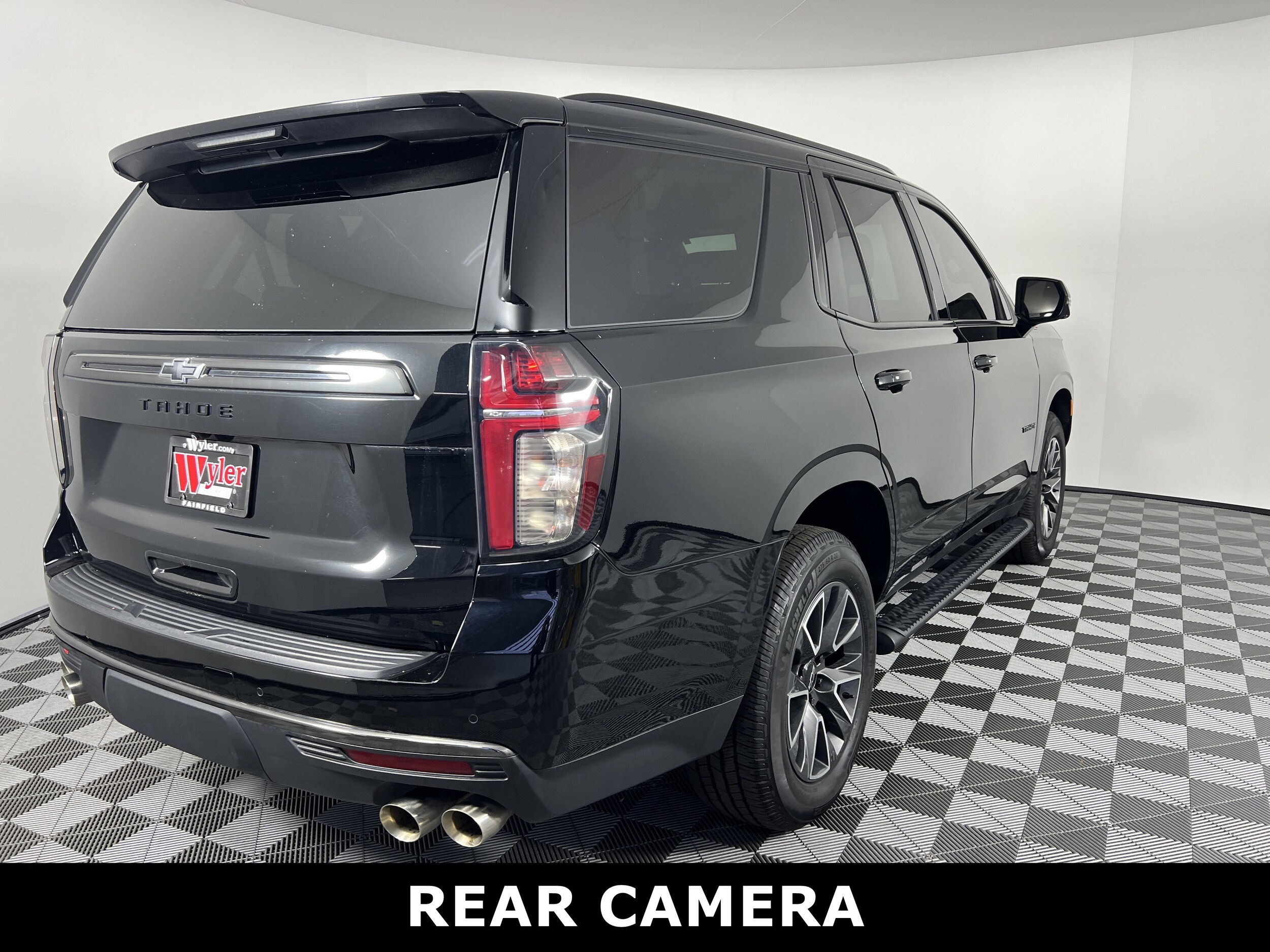 2022 Chevrolet Tahoe Z71 photo 2