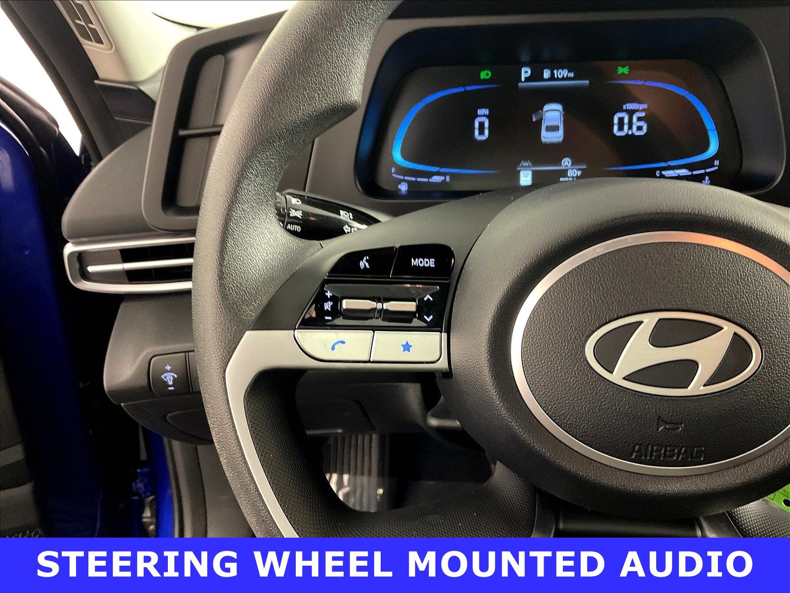2025 Hyundai Elantra SE - Photo 14