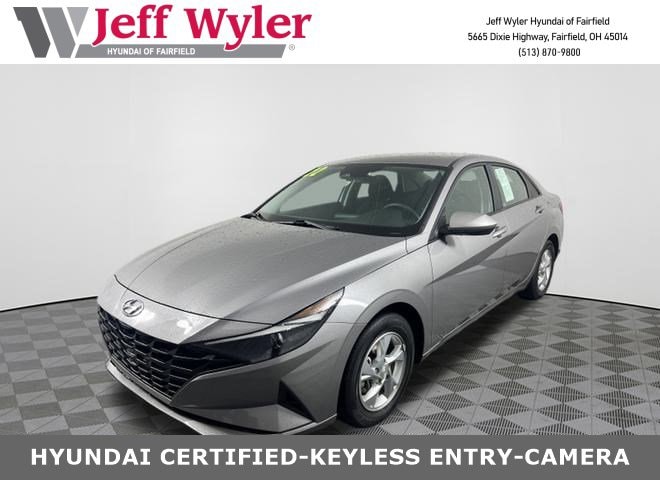 2022 Hyundai Elantra SE