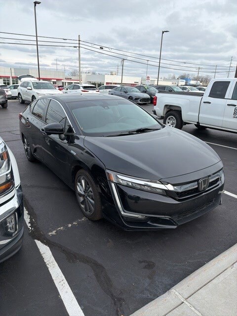 2018 Honda Clarity Plug-In Hybrid Touring photo 2