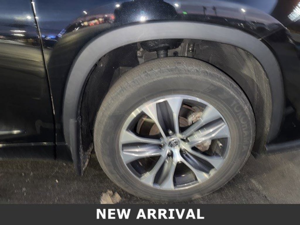 Used 2022 Toyota Highlander XLE SUV