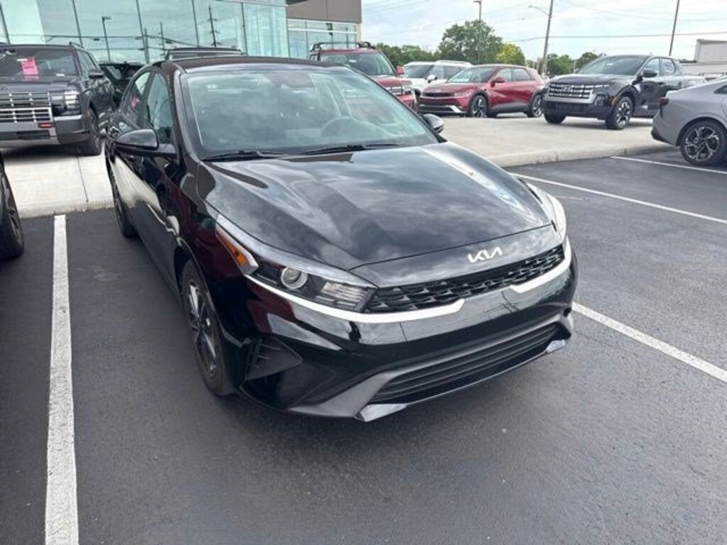 Used 2023 Kia Forte LXS Sedan