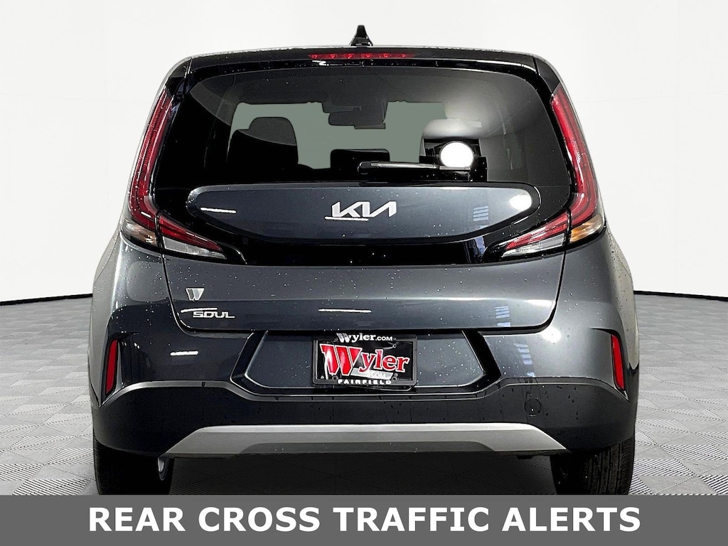 Used 2025 Kia Soul LX Hatchback