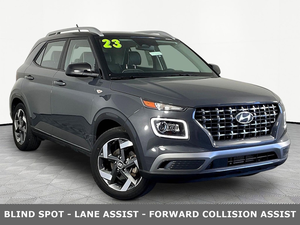 Used 2023 Hyundai Venue Limited SUV
