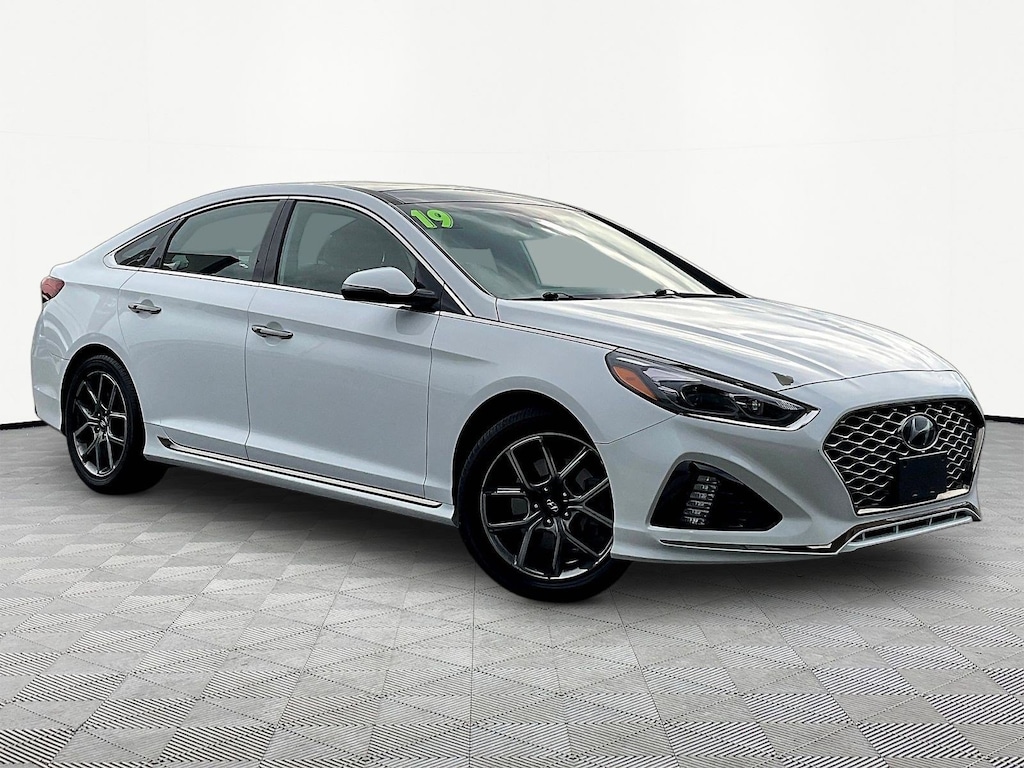 Used 2019 Hyundai Sonata Limited 2.0T Sedan