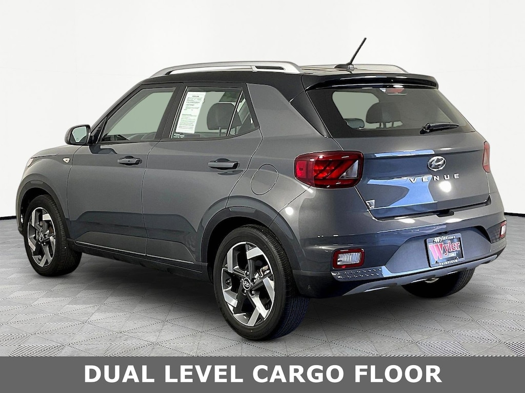 Used 2023 Hyundai Venue Limited SUV