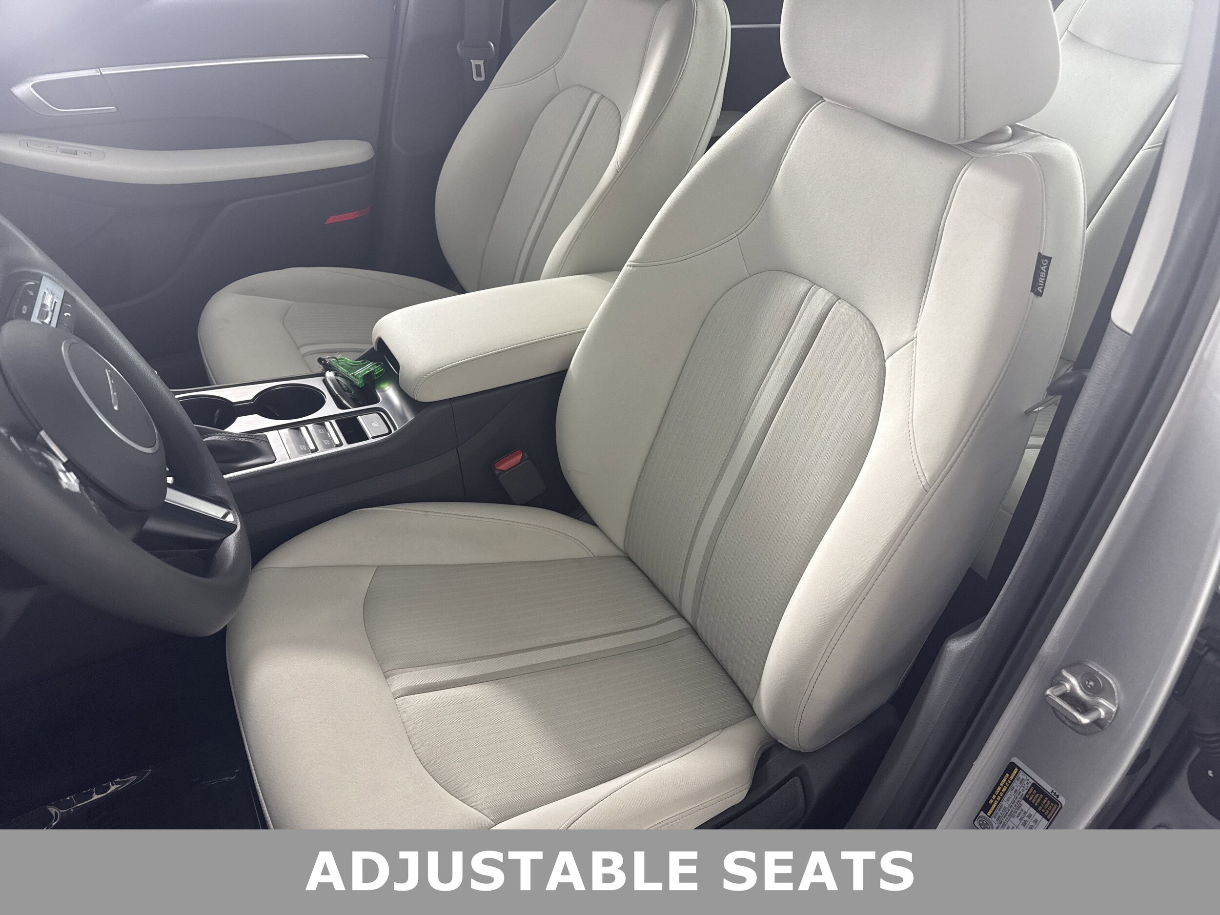 2025 Hyundai Sonata SE photo 4