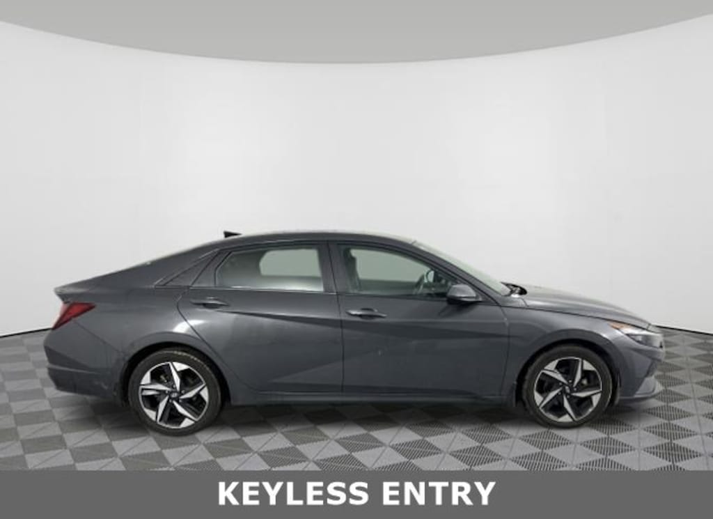 Used 2023 Hyundai Elantra SEL Sedan