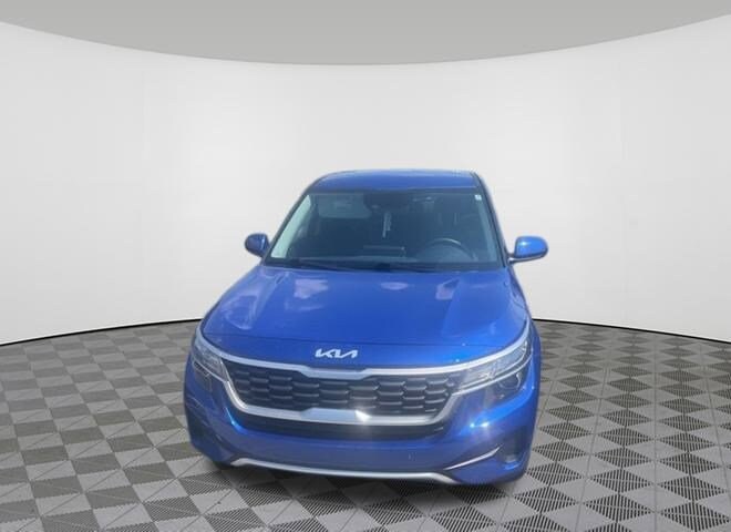 2023 Kia Seltos LX photo 3