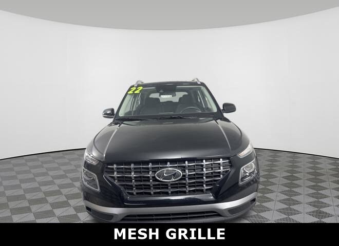 2022 Hyundai Venue SEL Limited photo 3