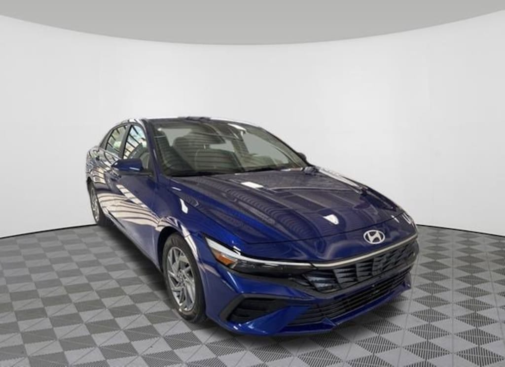 Used 2024 Hyundai Elantra SEL Sedan