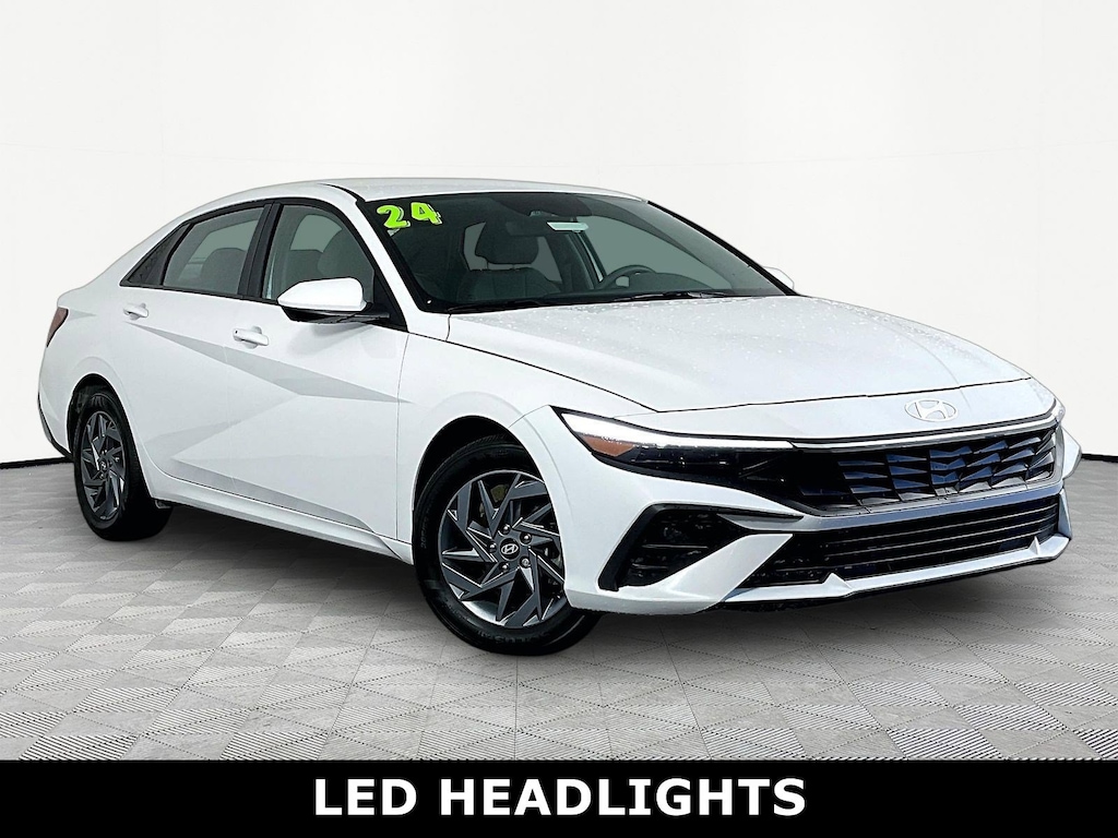 Used 2024 Hyundai Elantra SEL Sedan