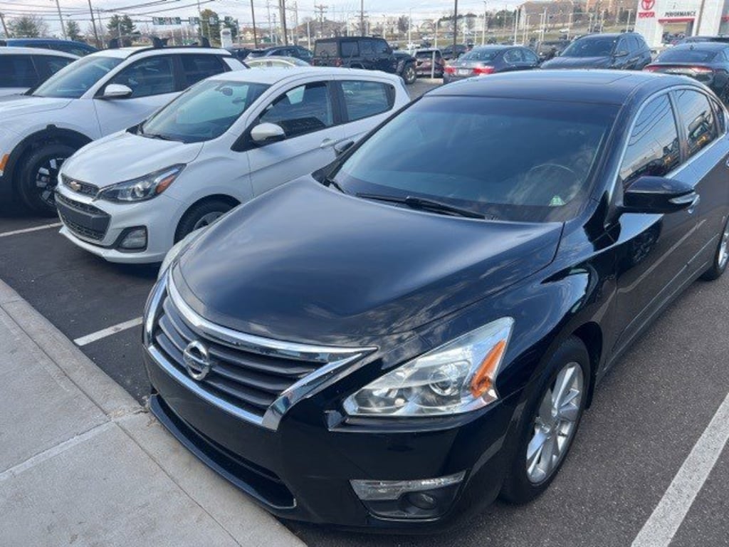 Used 2014 Nissan Altima 2.5 SL Sedan