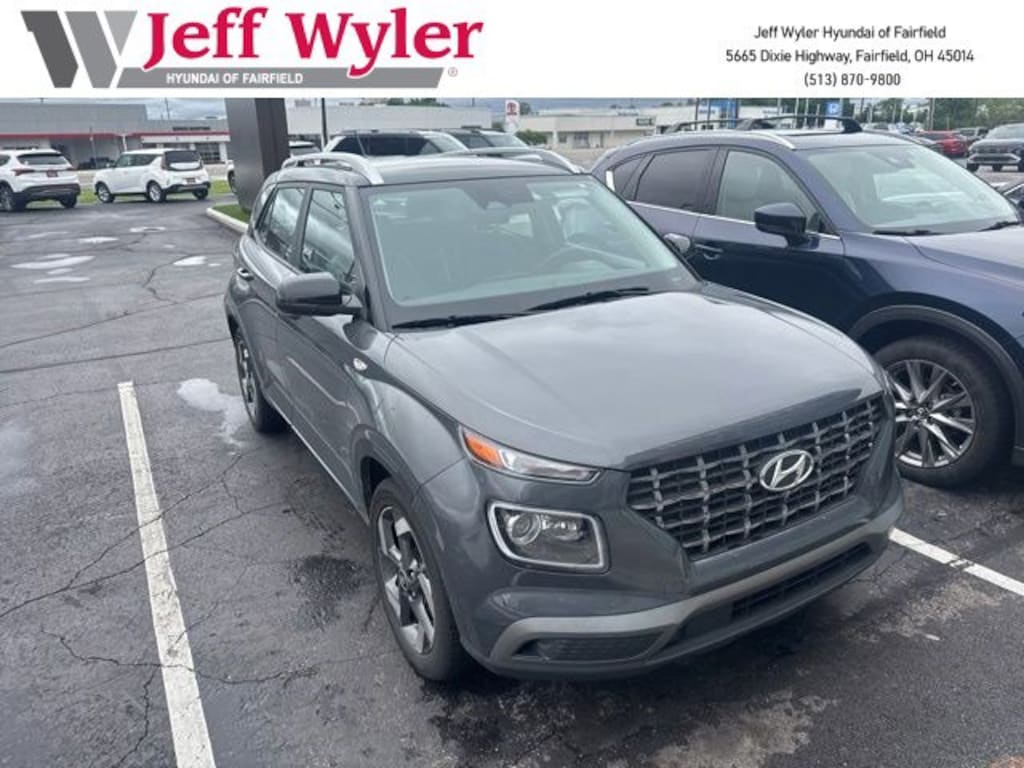 Used 2023 Hyundai Venue Limited SUV