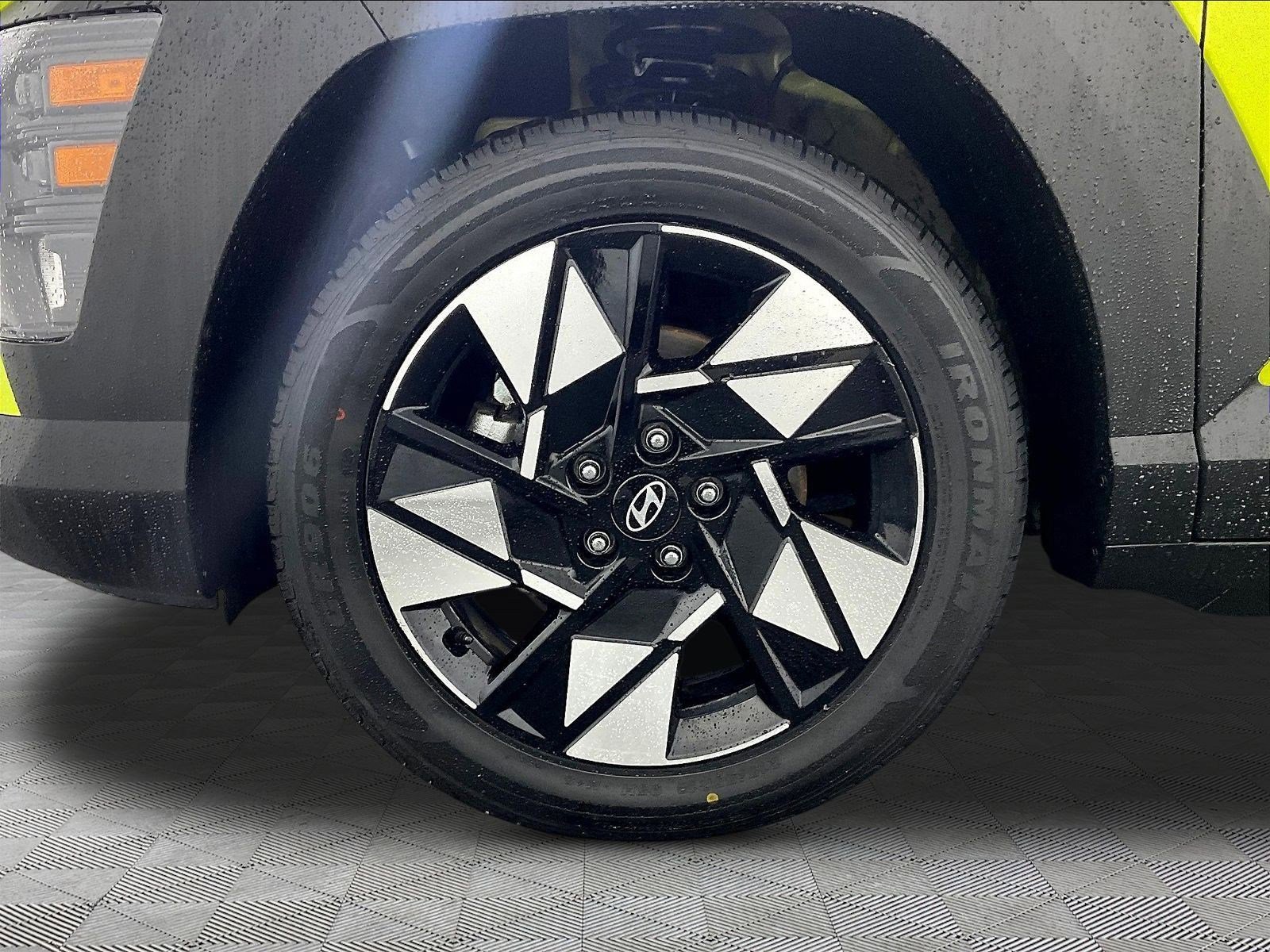 2025 Hyundai Kona SEL - Photo 32