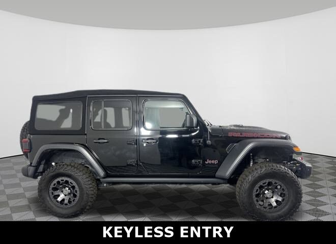 2018 Jeep Wrangler Unlimited Rubicon photo 2