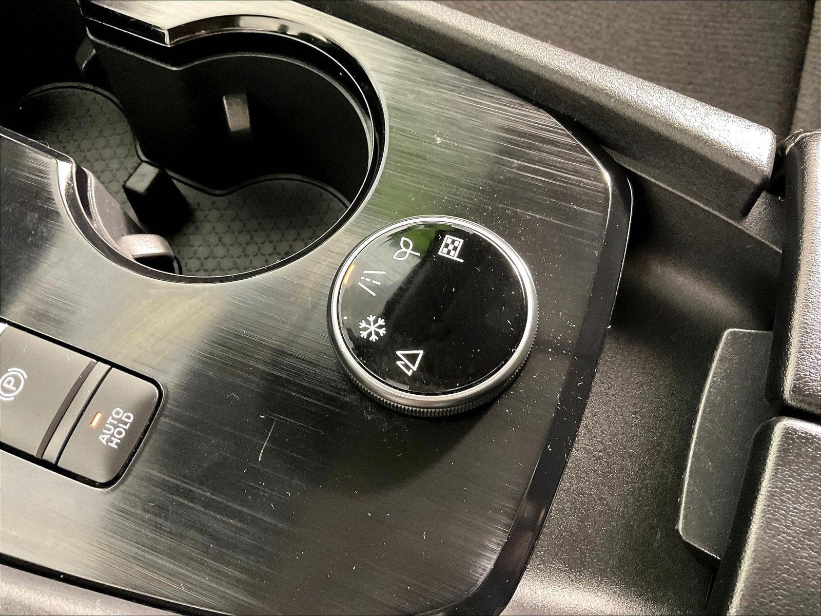 2024 Nissan Rogue SV - Photo 40