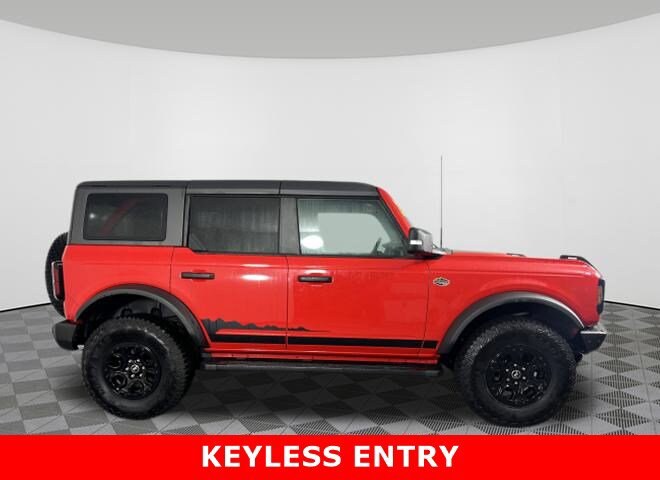 2023 Ford Bronco Wildtrak photo 2