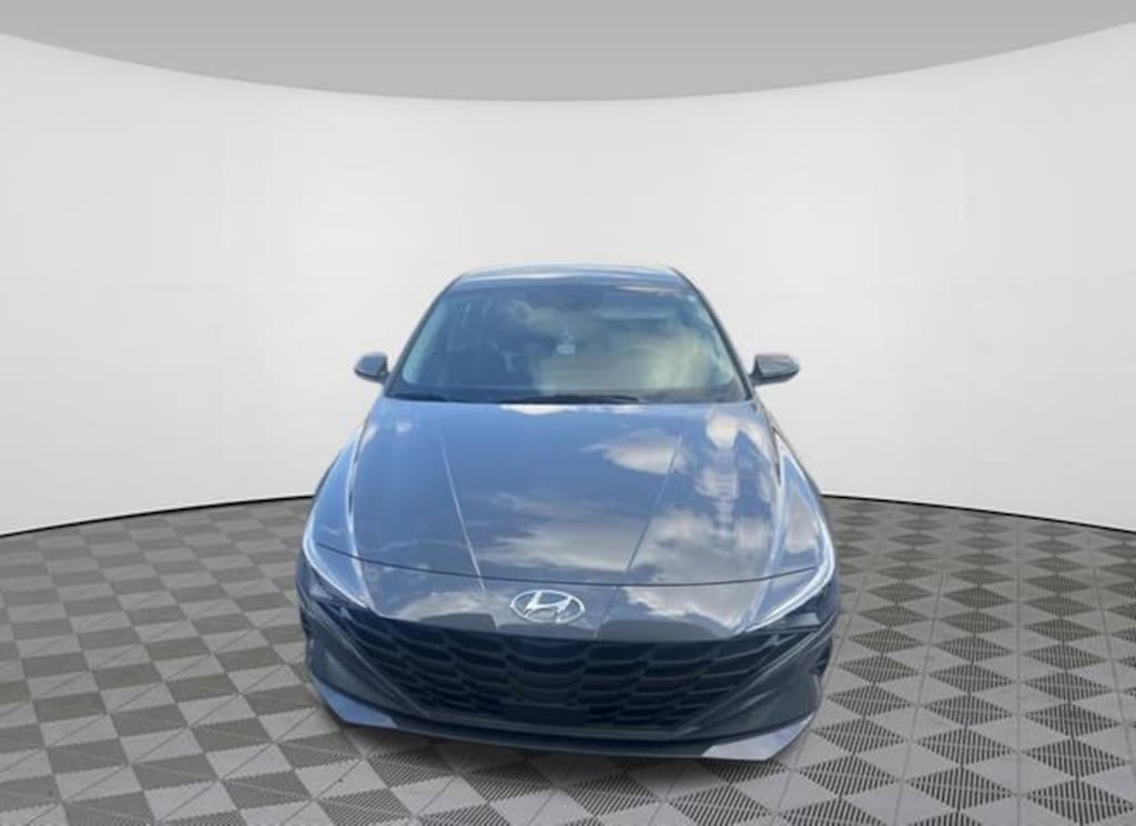 Used 2023 Hyundai Elantra SEL Sedan