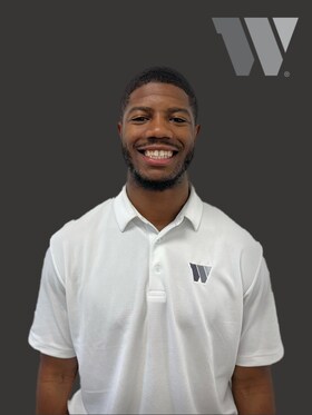 Staff member Cecil Singleton from ID_1e00fbedd157