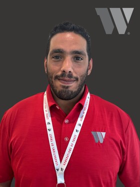 Staff member Seif Elsakkah from ID_1e00fbedd157