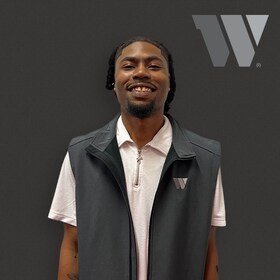 Staff member Laurence O’Hara from ID_1e00fbedd157