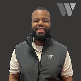 Staff member Michael Johnson from ID_1e00fbedd157