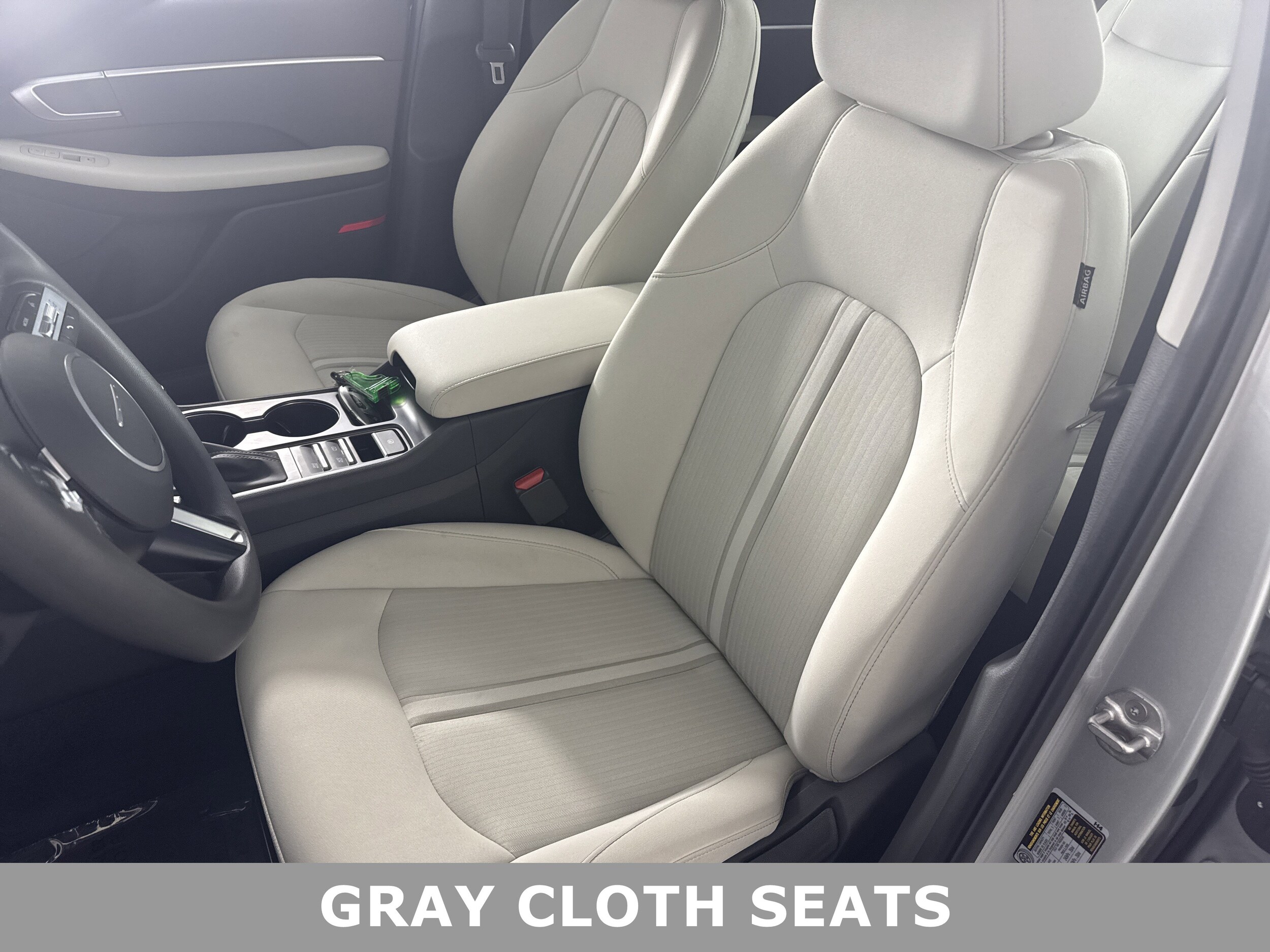 2025 Hyundai Sonata SE photo 4