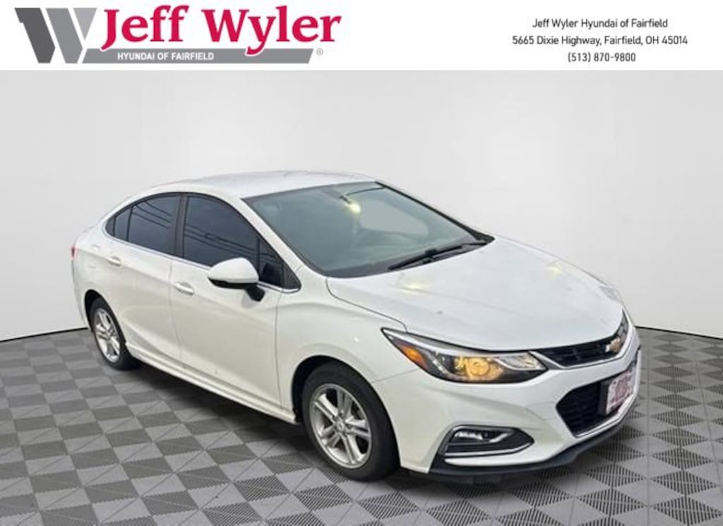 Used 2017 Chevrolet Cruze LT Auto Sedan