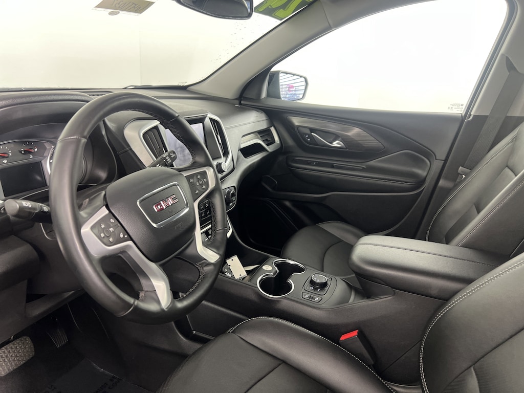 Used 2024 GMC Terrain SLT SUV