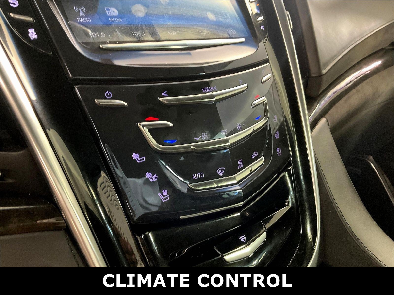 2020 Cadillac Escalade Platinum - Photo 18