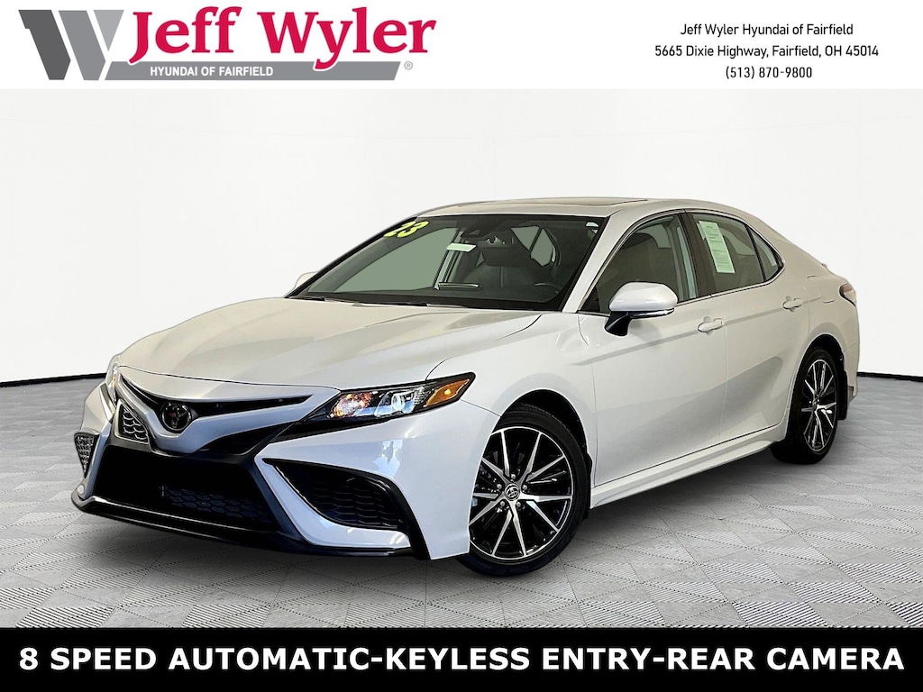 Used 2023 Toyota Camry SE Sedan