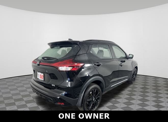 2024 Nissan Kicks SR photo 2