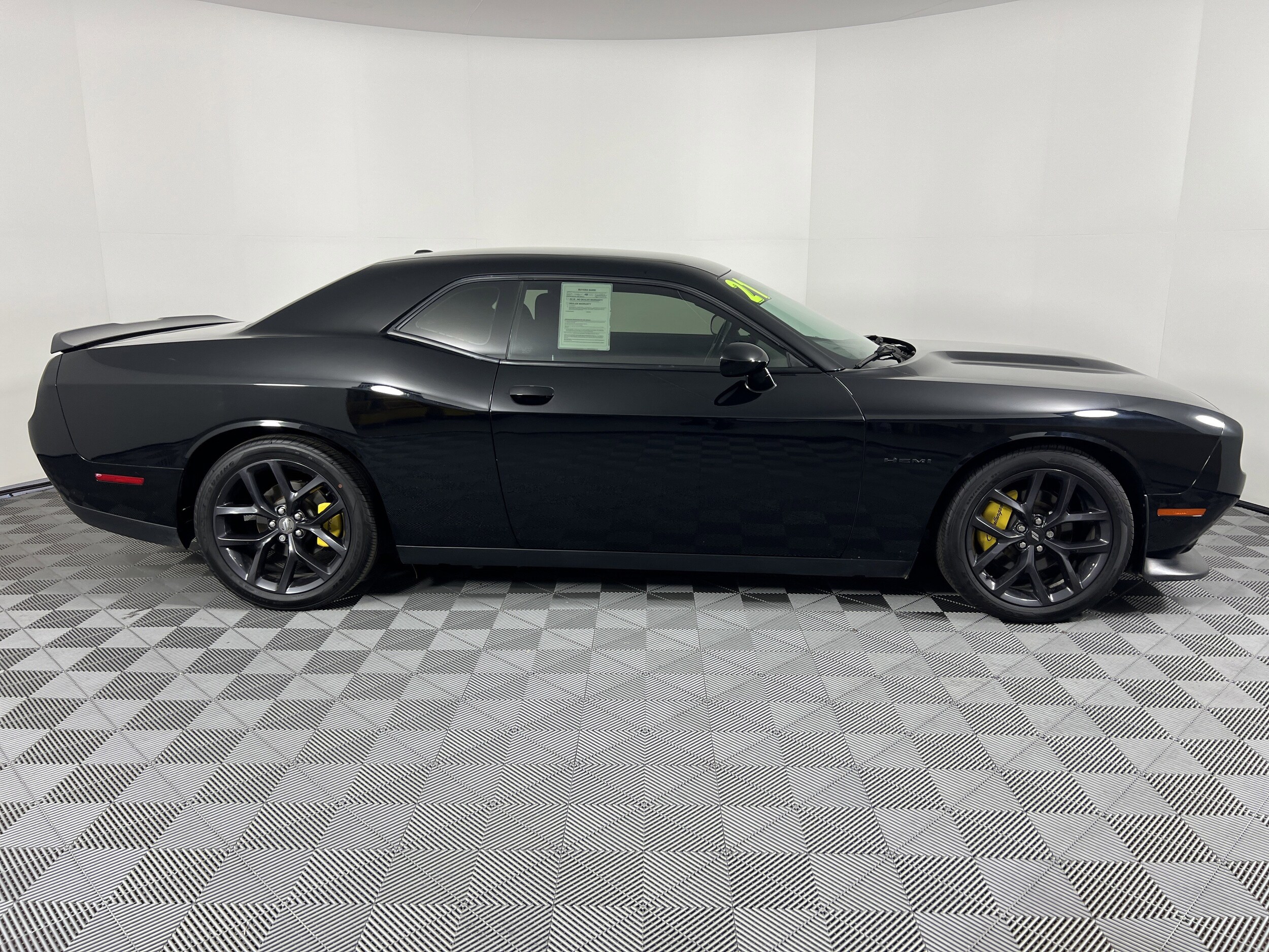 2021 Dodge Challenger R/T photo 3