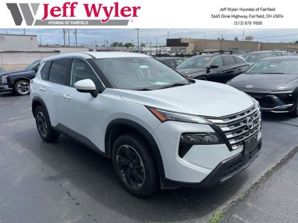 Used 2024 Nissan Rogue SV SUV
