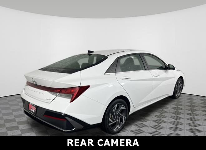 2024 Hyundai Elantra Limited photo 2