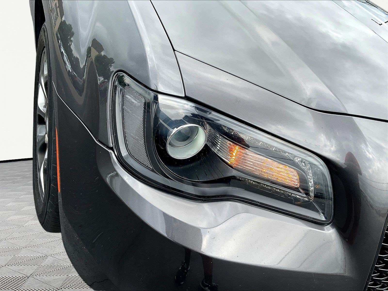 2018 Chrysler 300 S - Photo 33