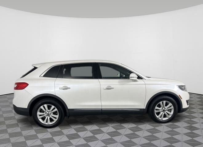 2017 Lincoln MKX Premiere photo 2