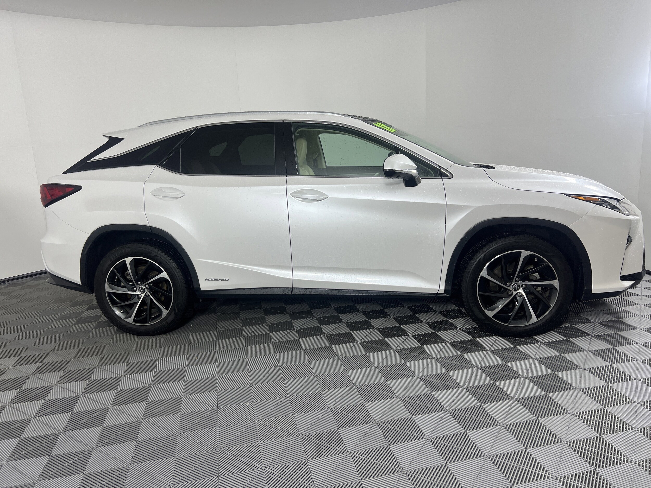 2018 Lexus RX 450h photo 2