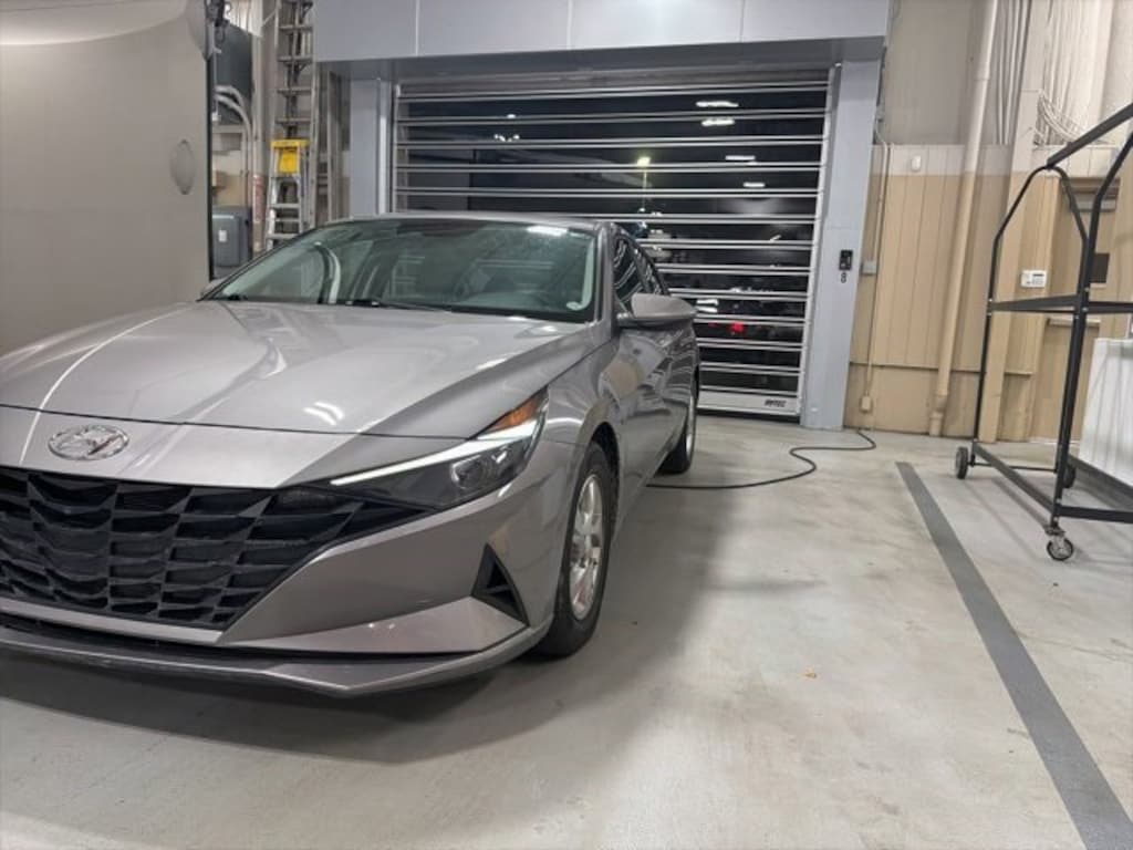 Certified 2022 Hyundai Elantra SE Sedan