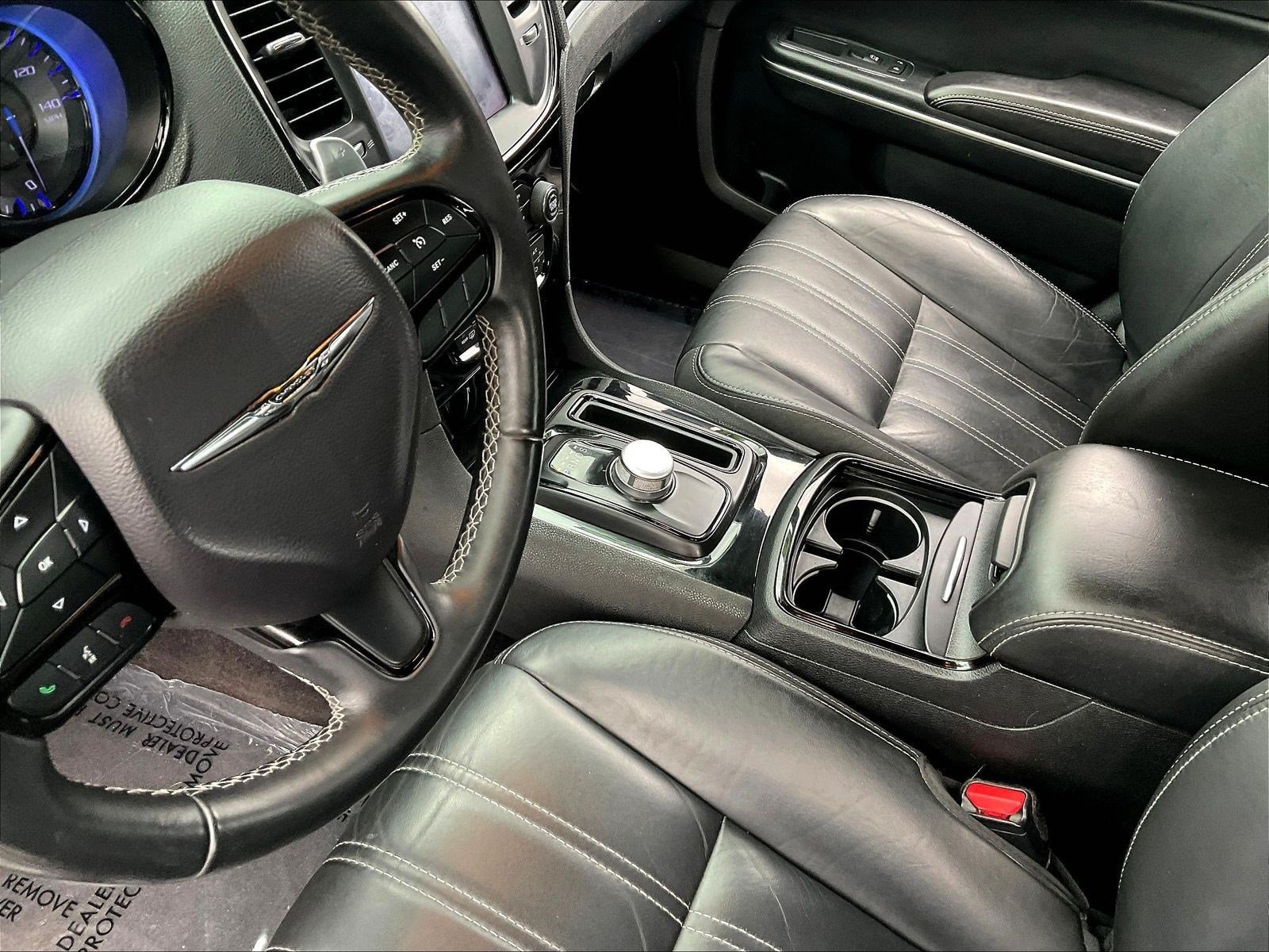 2018 Chrysler 300 S - Photo 20