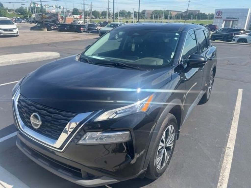 Used 2021 Nissan Rogue SV SUV