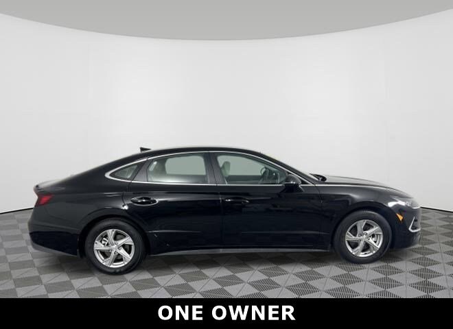 2023 Hyundai Sonata SE photo 2