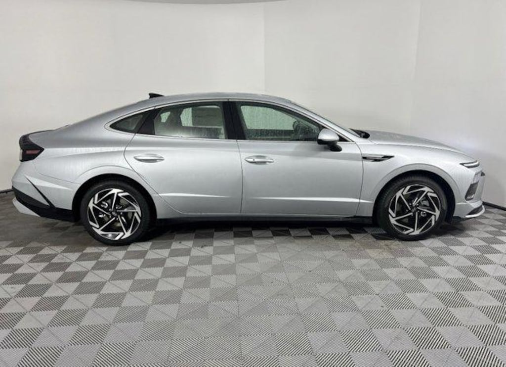 New 2026 Hyundai Sonata SEL Sport Sedan