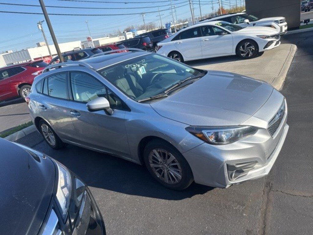 Used 2017 Subaru Impreza 2.0i Premium 5-door