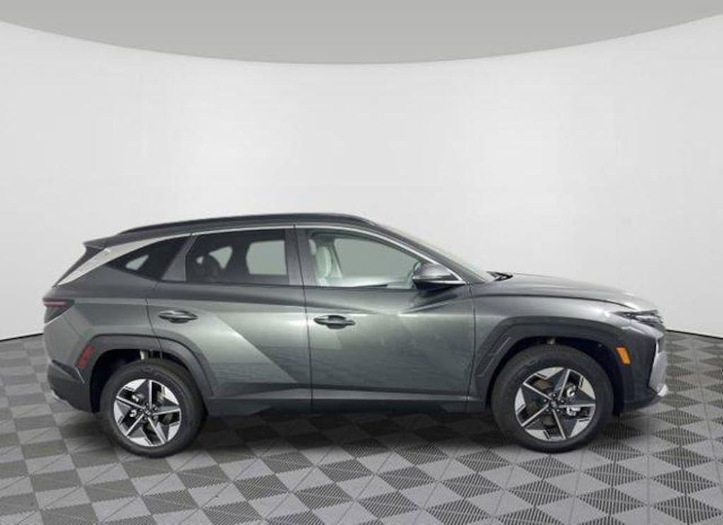 New 2025 Hyundai Tucson Hybrid SEL Convenience SUV