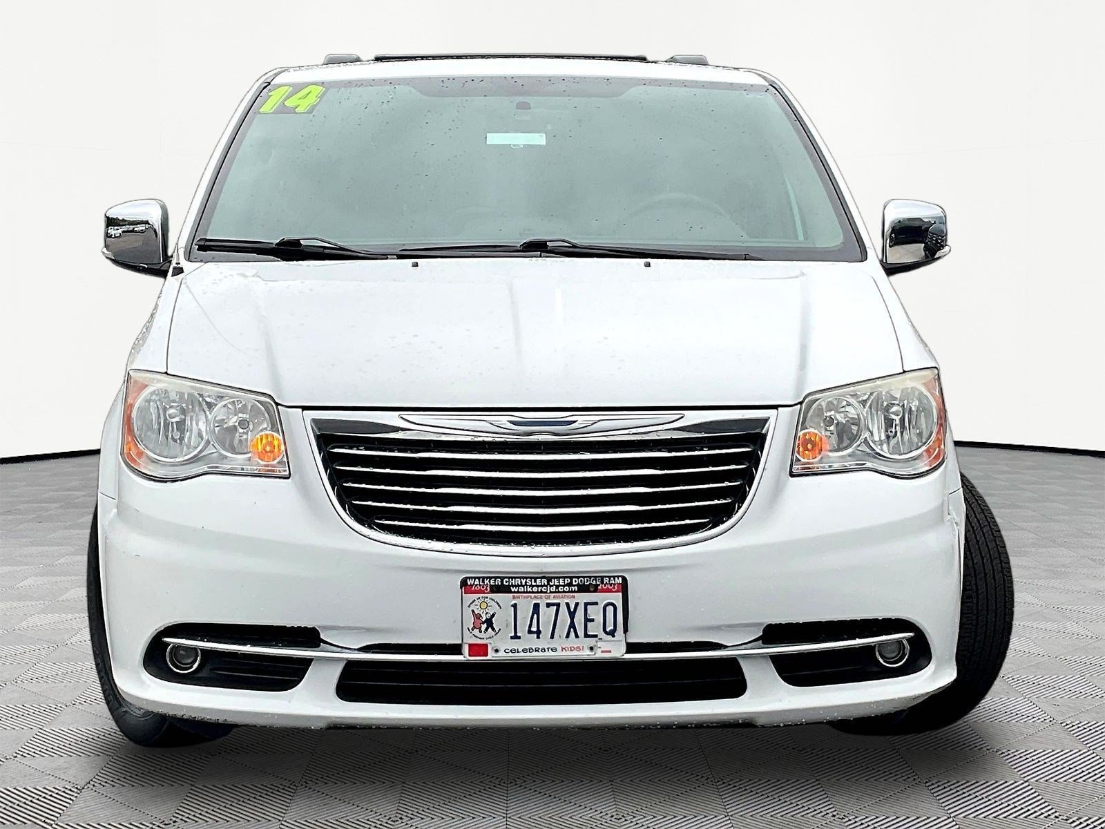 Used 2014 Chrysler Town & Country Touring-L with VIN 2C4RC1CGXER234107 for sale in Fairfield, OH
