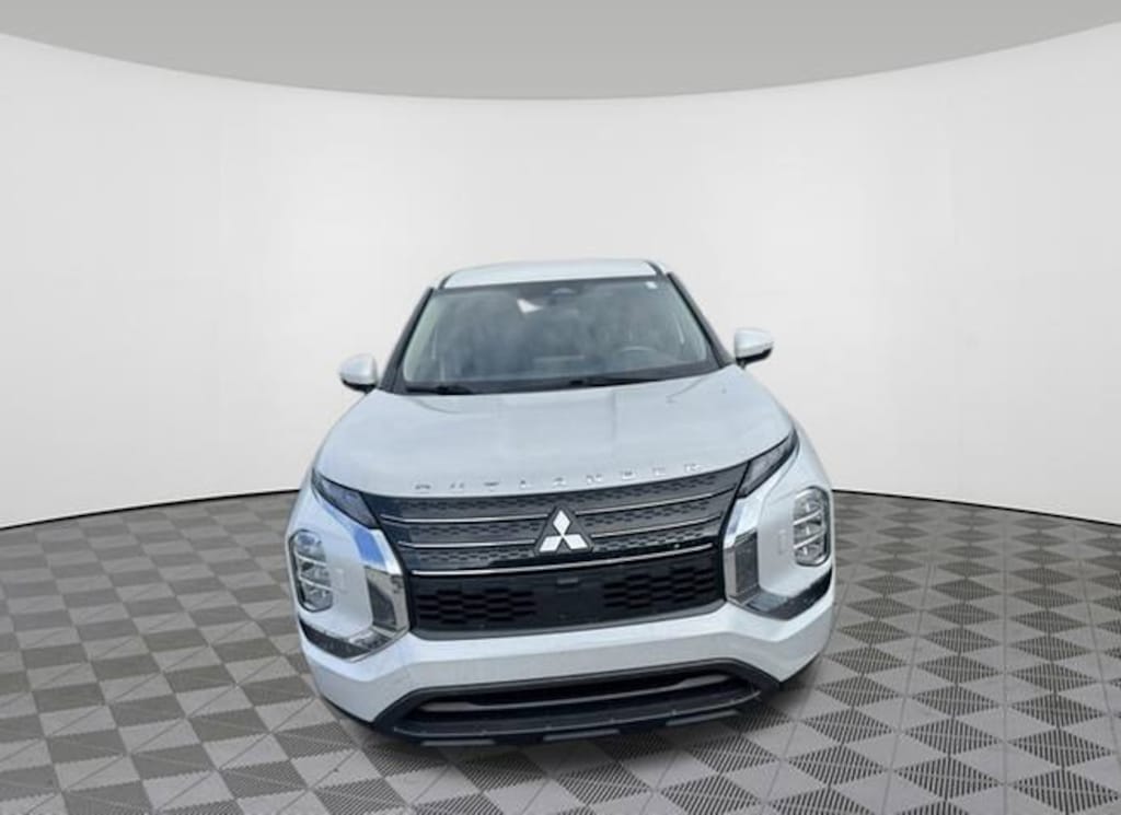 Used 2023 Mitsubishi Outlander ES SUV