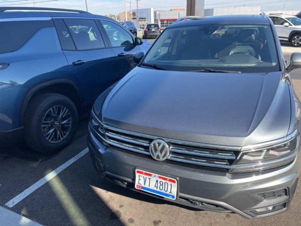 Used 2018 Volkswagen Tiguan 2.0T SEL Premium 4MOTION SUV